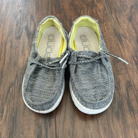 Hey Dude - Picture 3 of 7